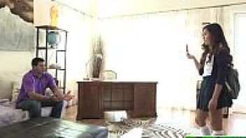 แหวกกางเกงในเย็ด เย็ดหีวัยรุ่น เย็ดร้องลั่น เย็ดนักเรียน เย็ดคาชุดนักเรียน