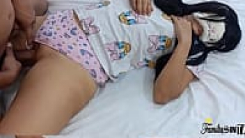 แหวกกางเกงในเย็ด เอาหี เย็ดหีสด เย็ดสาวหลับ เย็ดสาวสเปน