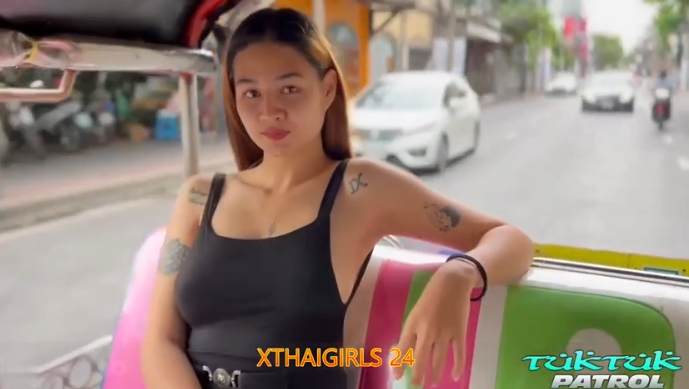แอ่นหี เย็ดหีสด เย็ดน้องพลอย เย็ดท่าหมา เย็ดคนไทย